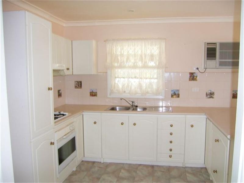 19 Synott Avenue, Katanning WA 6317