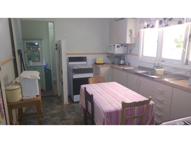 9 Francis Street, Katanning WA 6317