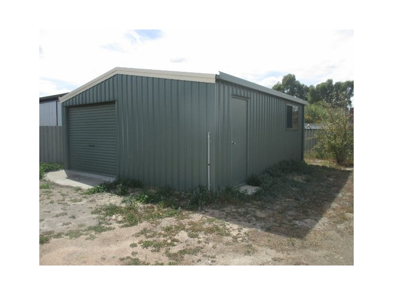 36 Carew Street, Katanning WA 6317