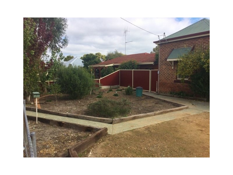 10 Beach Street, Katanning WA 6317