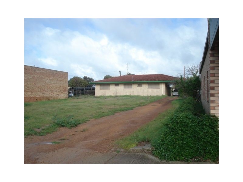 9 Taylor Street, Katanning WA 6317