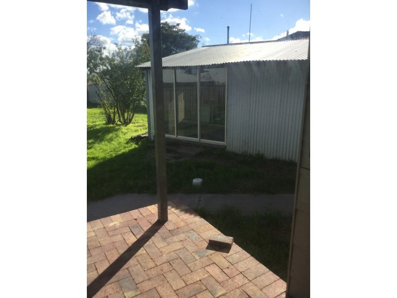 24 Kemble Terrace, Katanning WA 6317