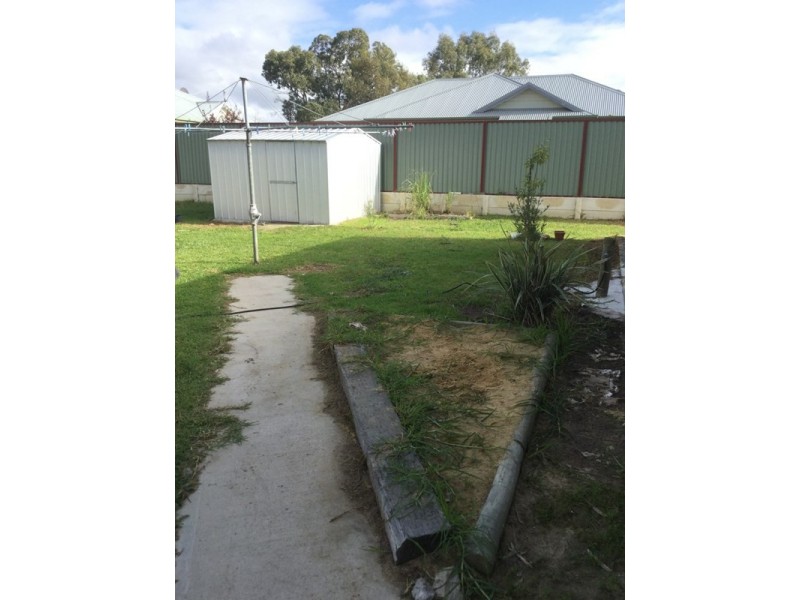 70 Rogers Avenue, Katanning WA 6317