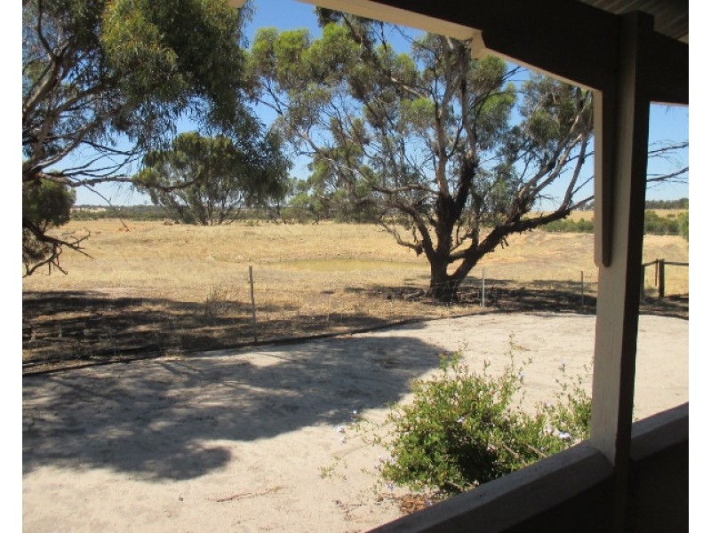 612 Warren Road, Katanning WA 6317