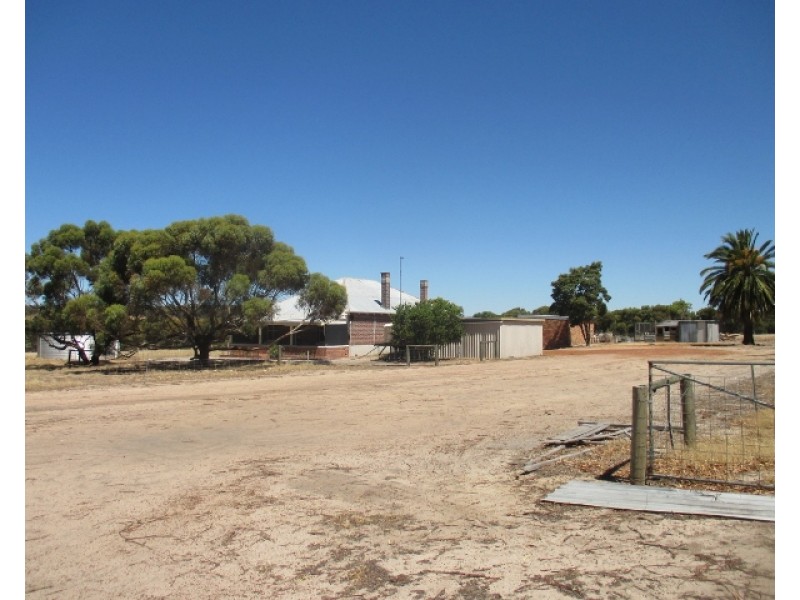 612 Warren Road, Katanning WA 6317