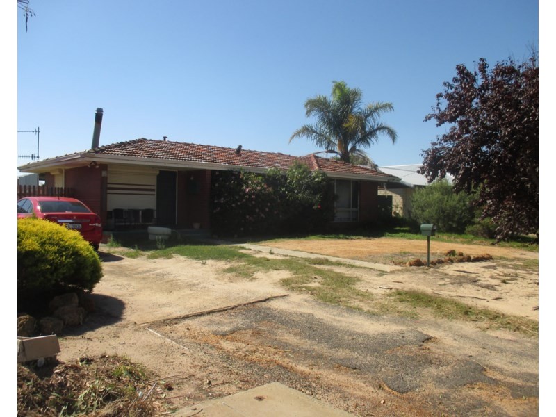 15 Marri Drive, Katanning WA 6317