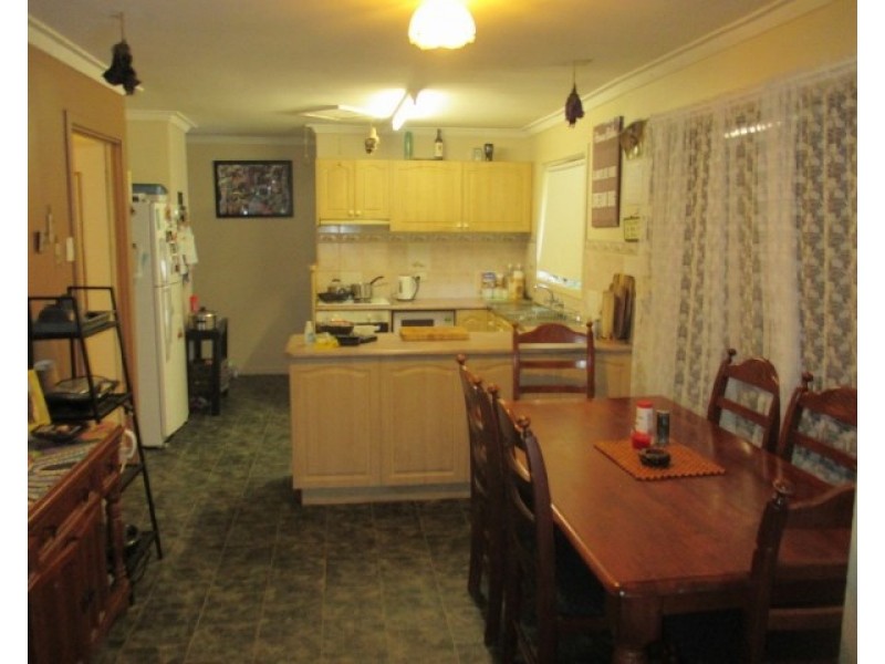 15 Marri Drive, Katanning WA 6317