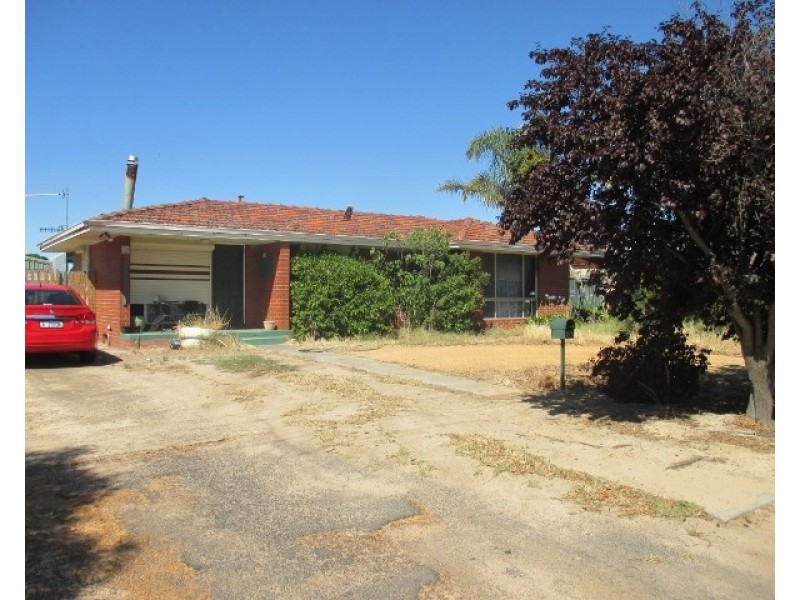 15 Marri Drive, Katanning WA 6317