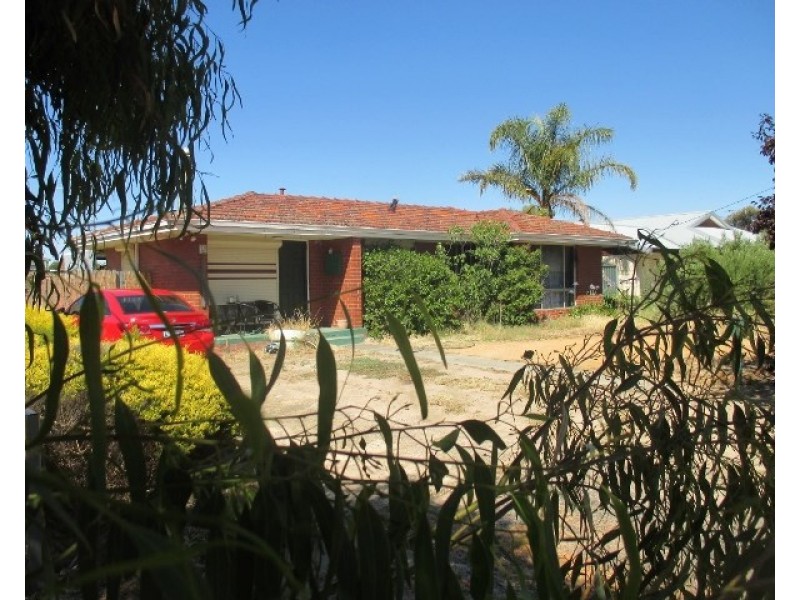 15 Marri Drive, Katanning WA 6317