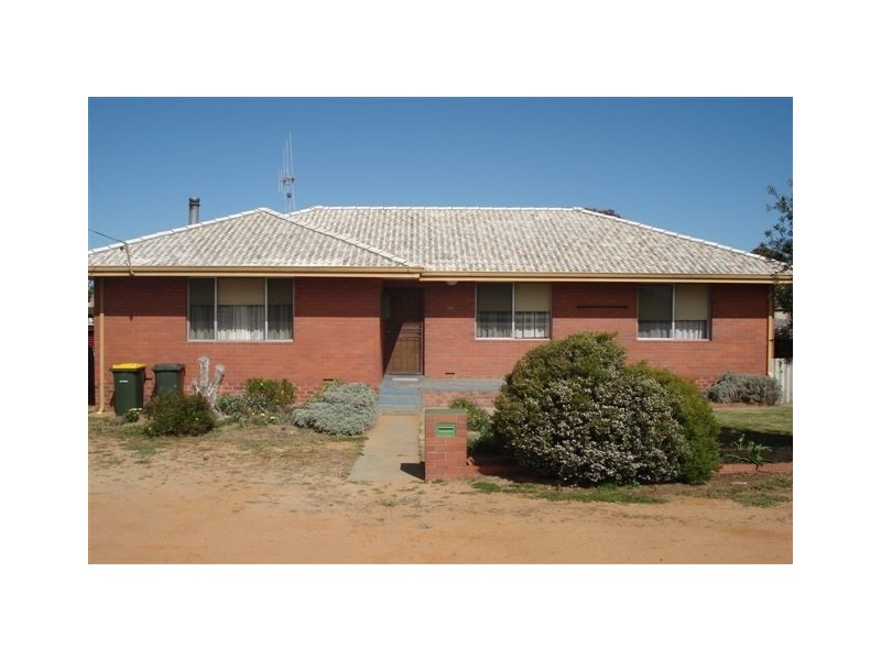104 Beaufort Street, Katanning WA 6317