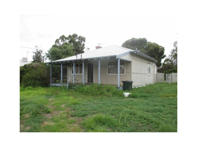 19 Cobham Street, Katanning WA 6317