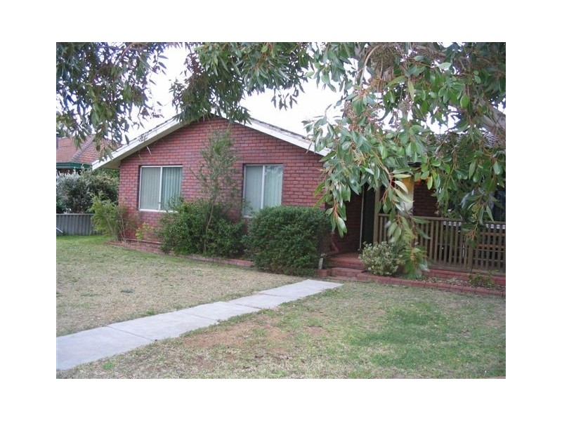 26 Casuarina Drive, Katanning WA 6317