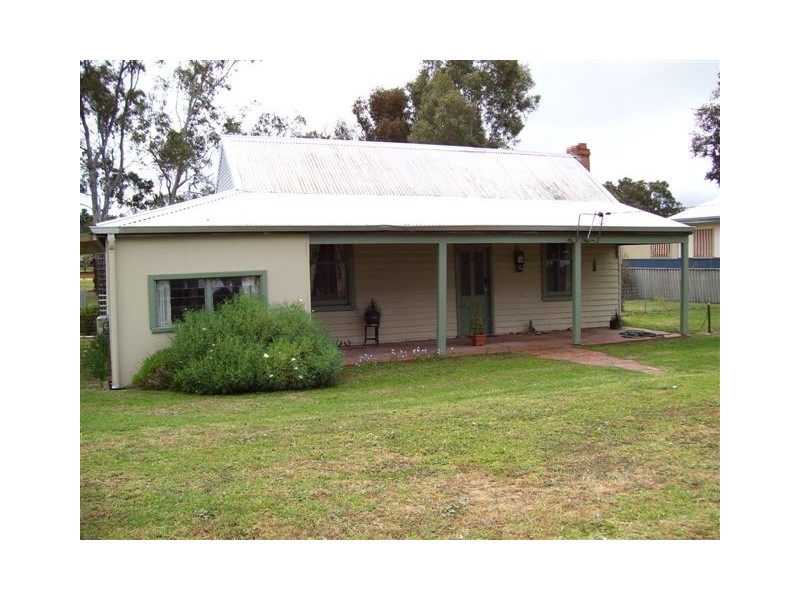 11 Gordon Street, Kojonup WA 6395