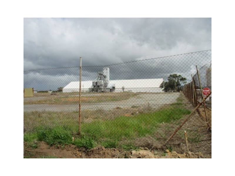 84-86 Dore Street, Katanning WA 6317