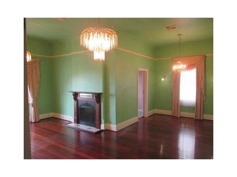 35 Adam Street, Katanning WA 6317