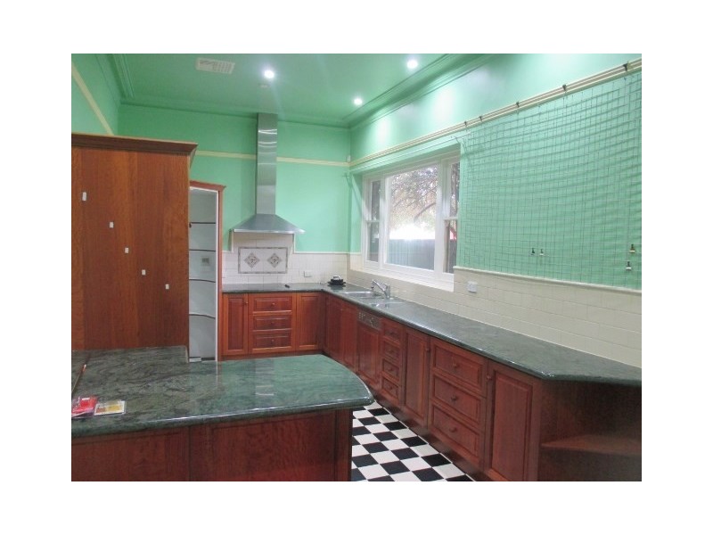 35 Adam Street, Katanning WA 6317