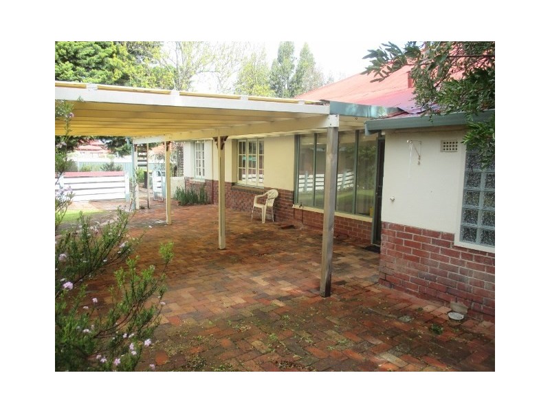 35 Adam Street, Katanning WA 6317