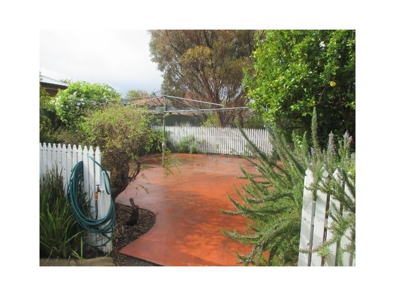 35 Adam Street, Katanning WA 6317