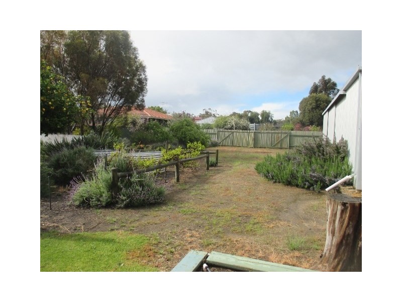 35 Adam Street, Katanning WA 6317