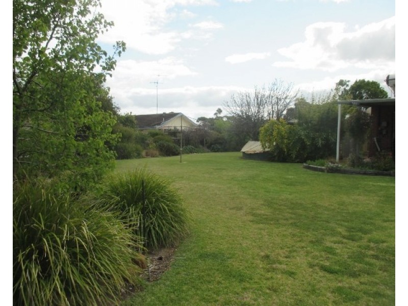 15 Beach Street, Katanning WA 6317