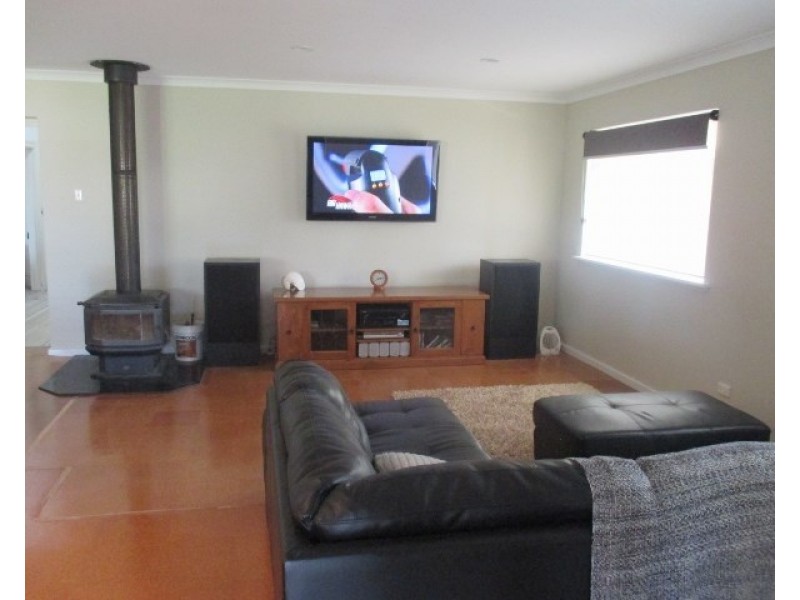 15 Beach Street, Katanning WA 6317