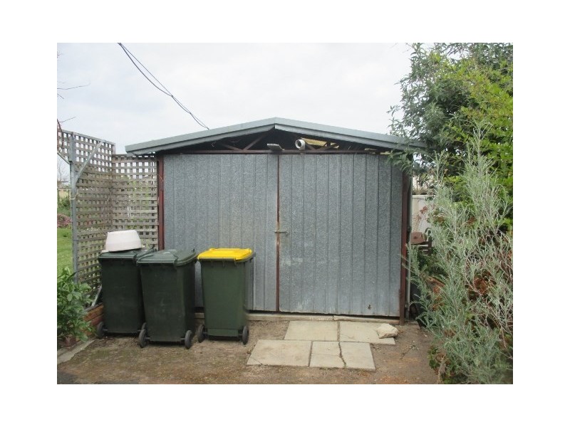 24 Chipper Street, Katanning WA 6317