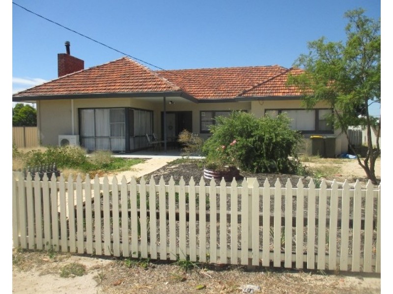 7 Annie Street, Katanning WA 6317