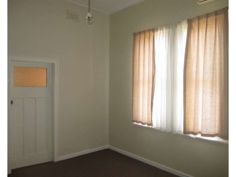 36 Carew Street, Katanning WA 6317