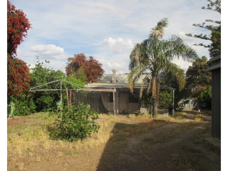 19 Claude Street, Katanning WA 6317