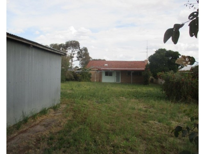 38 Amber Street, Katanning WA 6317