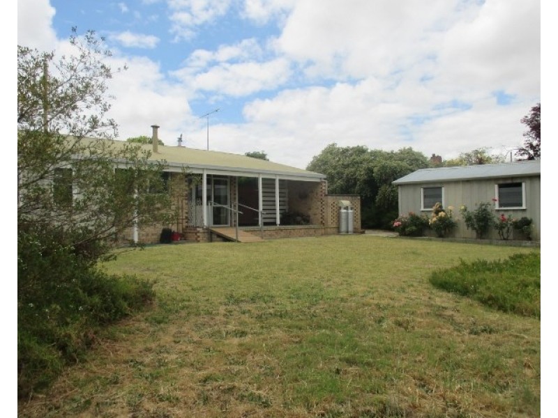 4 Newstead Road, Kojonup WA 6395