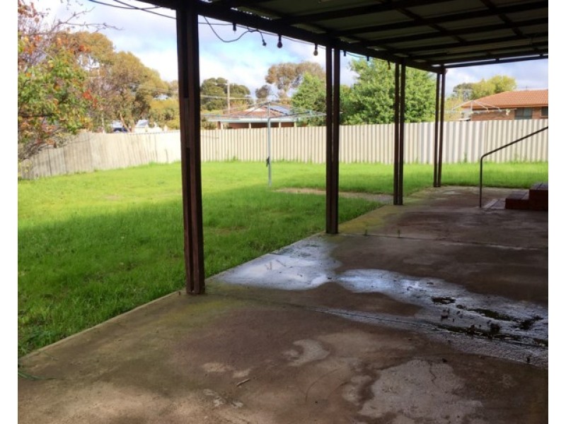 5 Hakea Place, Katanning WA 6317