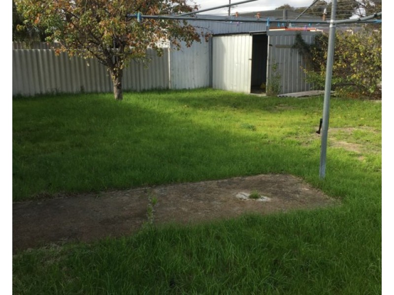 5 Hakea Place, Katanning WA 6317