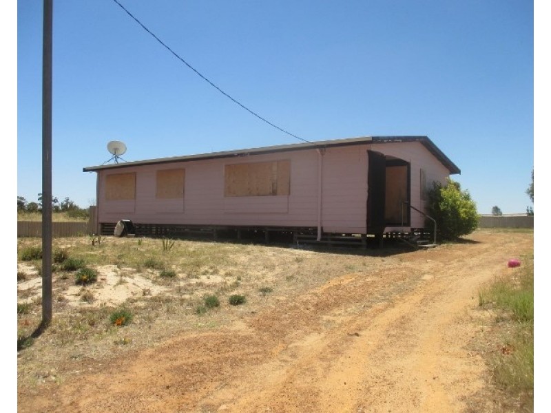 20 Saggers Street, Tambellup WA 6320