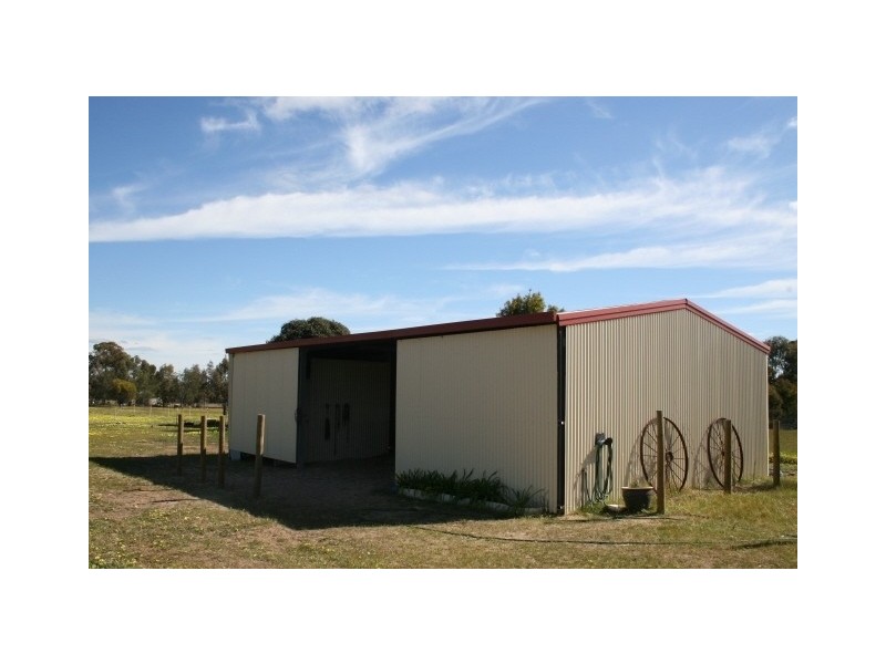 3376 Robinson Road, Woodanilling WA 6316