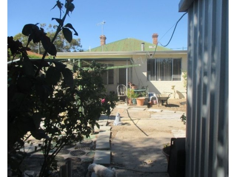 32 Britannia Street, Katanning WA 6317