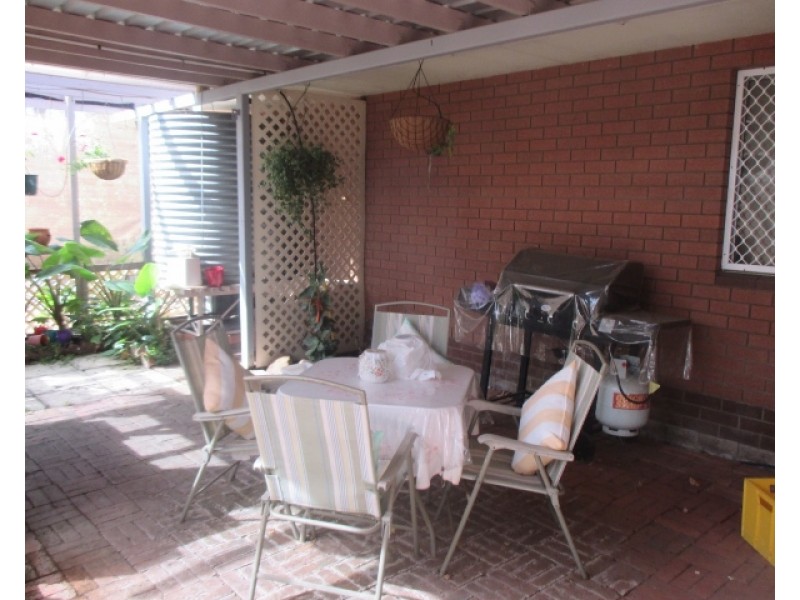 16 Hakea Place, Katanning WA 6317