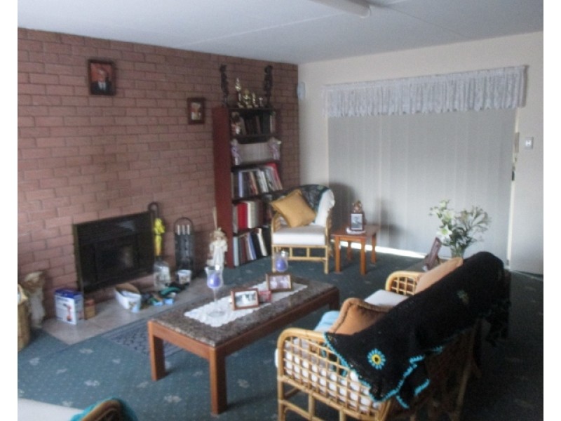 16 Hakea Place, Katanning WA 6317