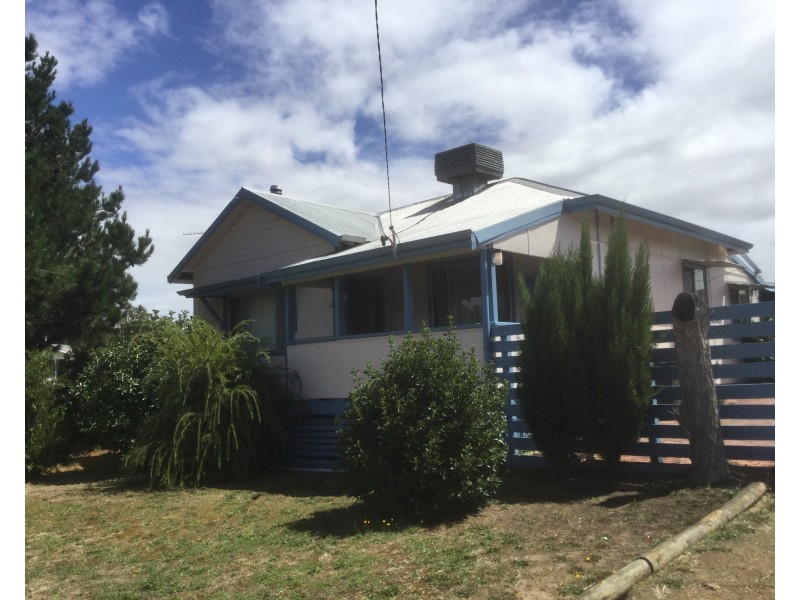 27 Newstead Road, Kojonup WA 6395