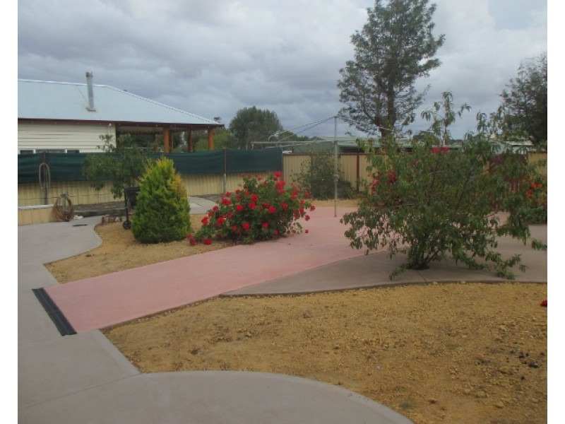 20 Broome Street, Katanning WA 6317