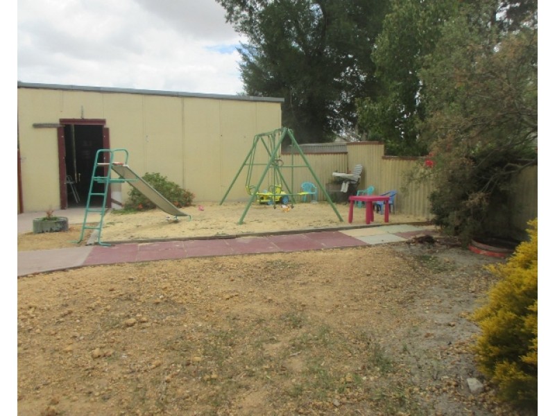 20 Broome Street, Katanning WA 6317