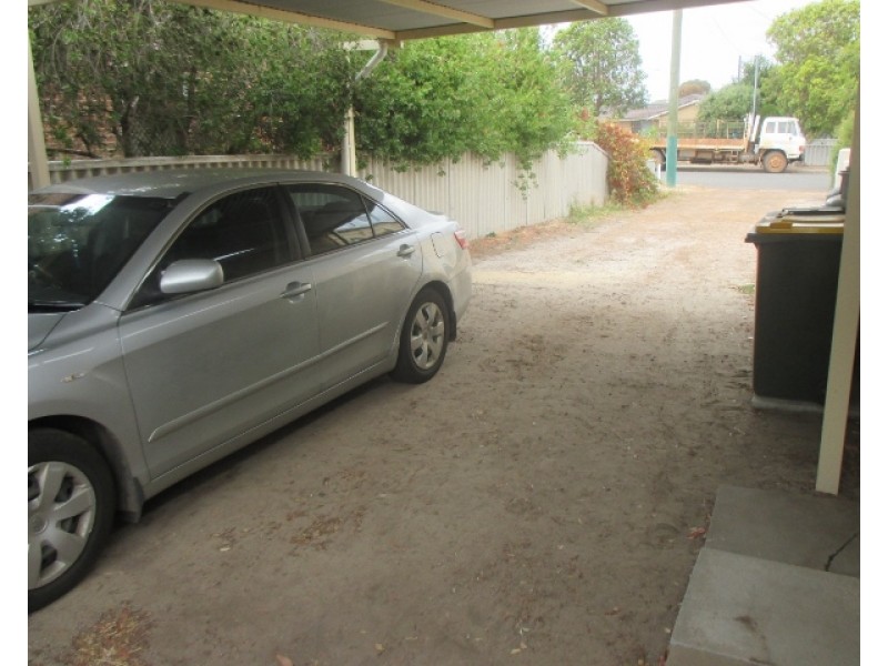 20 Broome Street, Katanning WA 6317