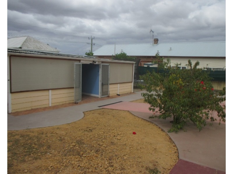 20 Broome Street, Katanning WA 6317