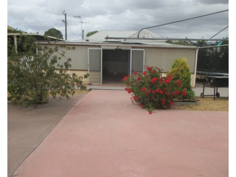 20 Broome Street, Katanning WA 6317