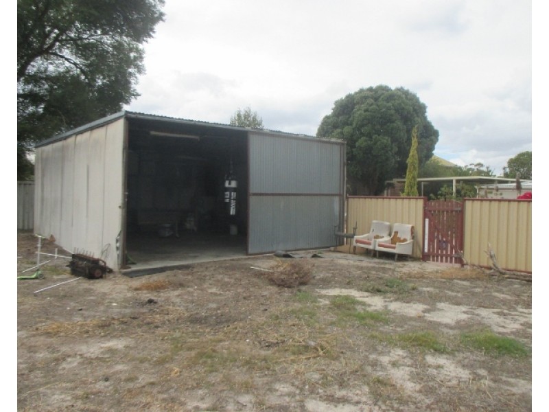 20 Broome Street, Katanning WA 6317