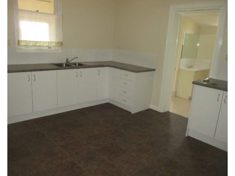 36 Carew Street, Katanning WA 6317