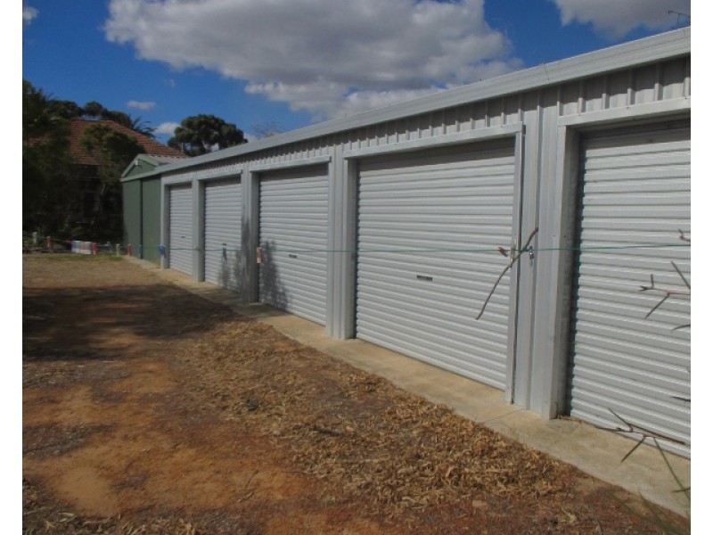 72 Adam Street, Katanning WA 6317