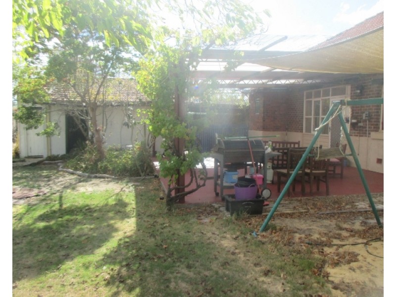 72 Adam Street, Katanning WA 6317