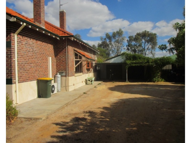 72 Adam Street, Katanning WA 6317