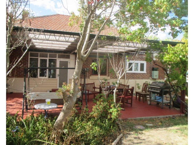 72 Adam Street, Katanning WA 6317